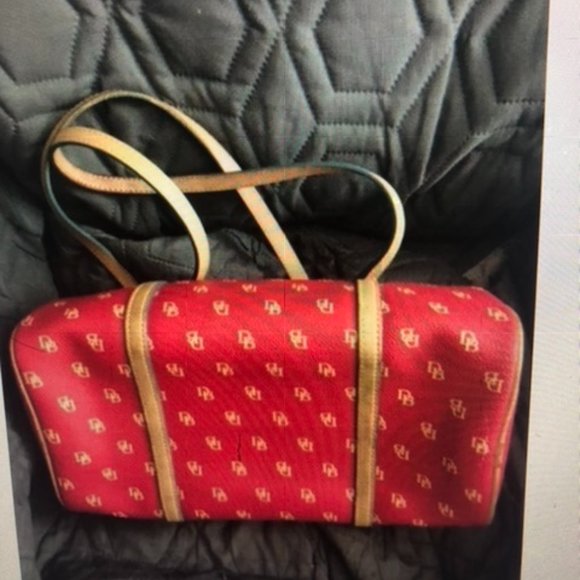 Vintage Dooney & Bourke Red Barrel Bag - Picture 2 of 4
